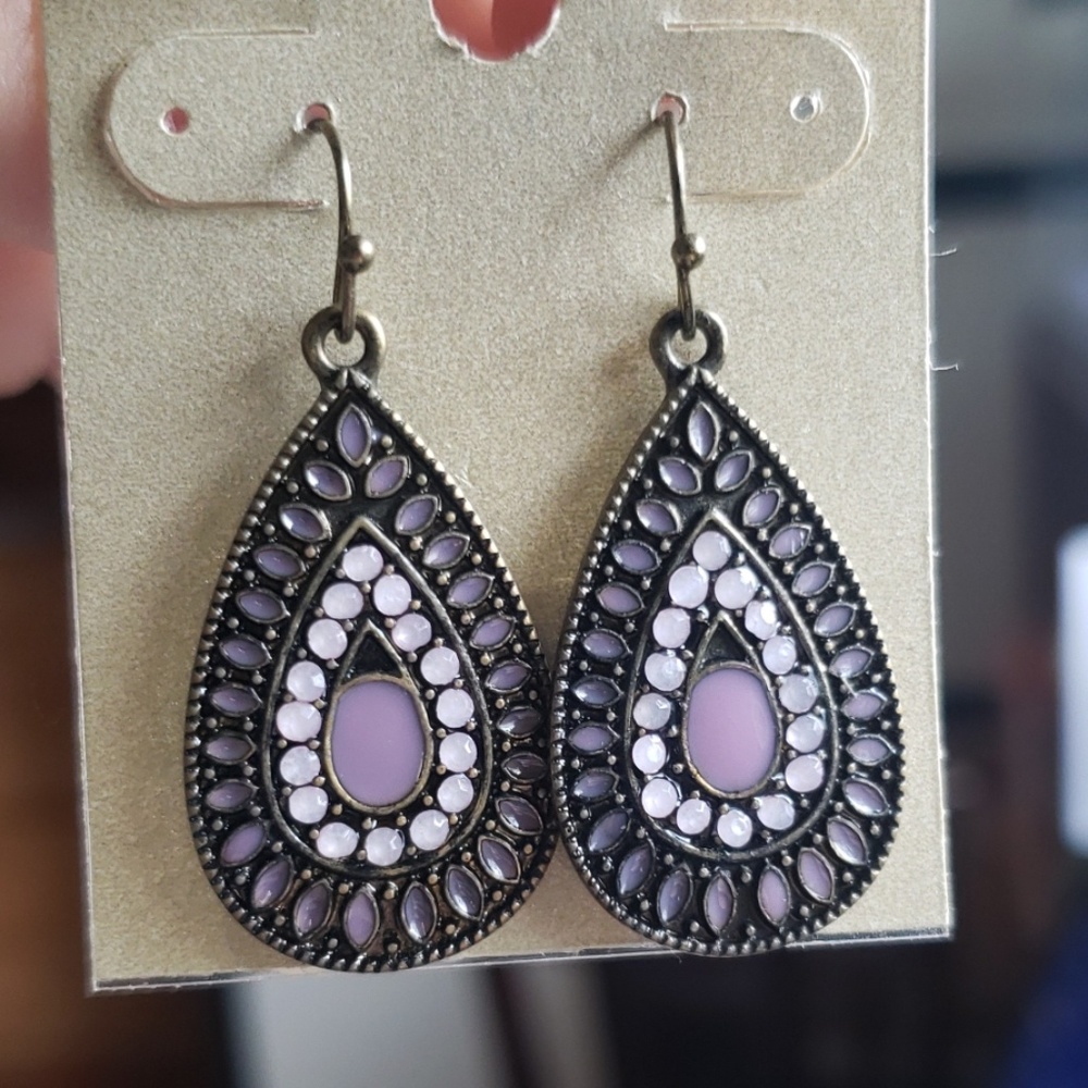 Francesca's Purple Teardrop Earring